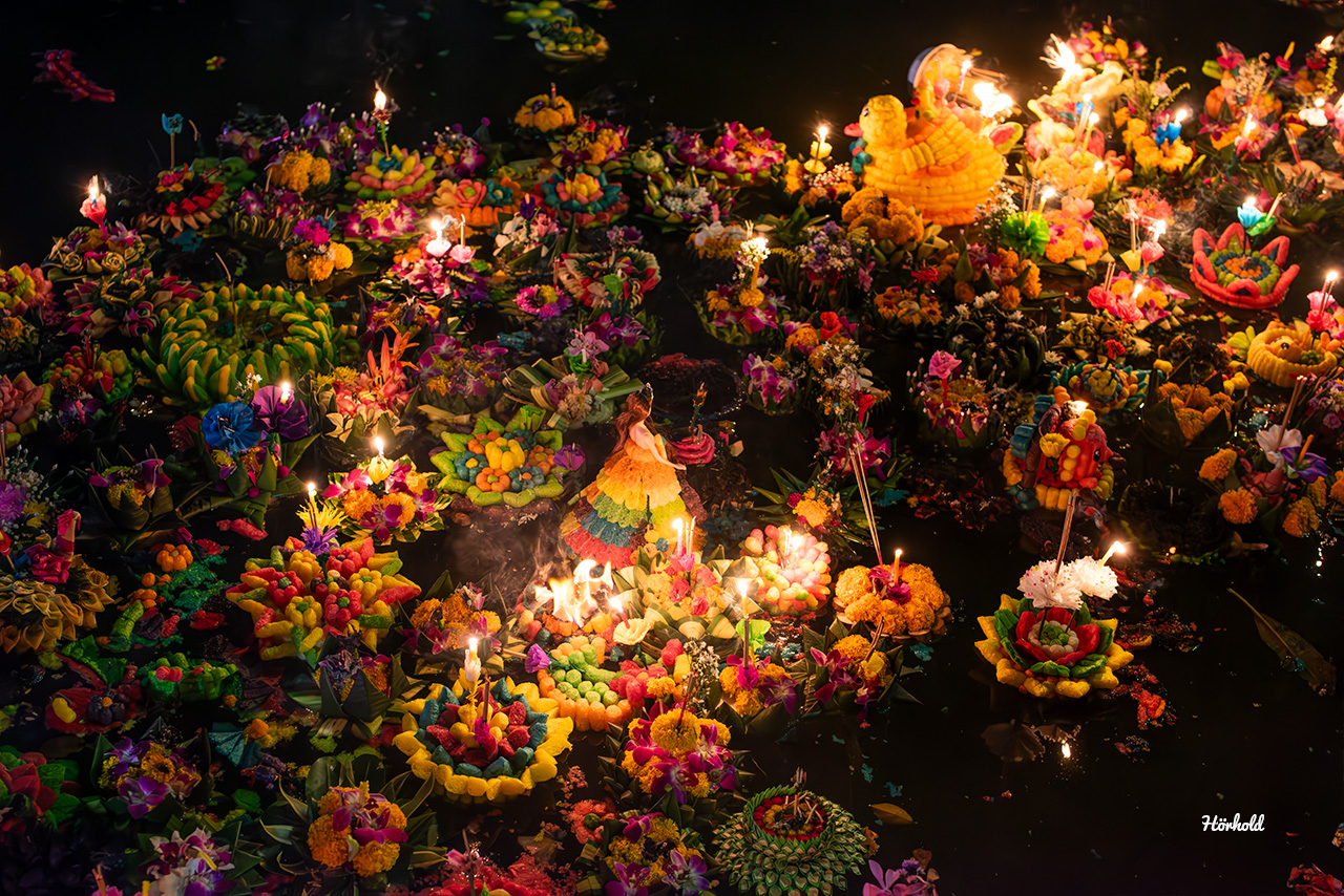 Loy Krathong III