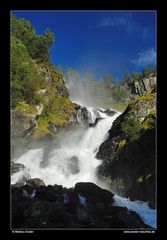 Låtefoss im Oddadalen • Hordaland, Norwegen (83-21875)