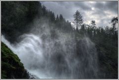 Låtefossen, litt mystisk