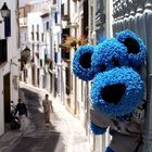 Luc in der Altstadt von Sitges