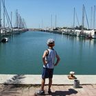 Lucas sur le port.