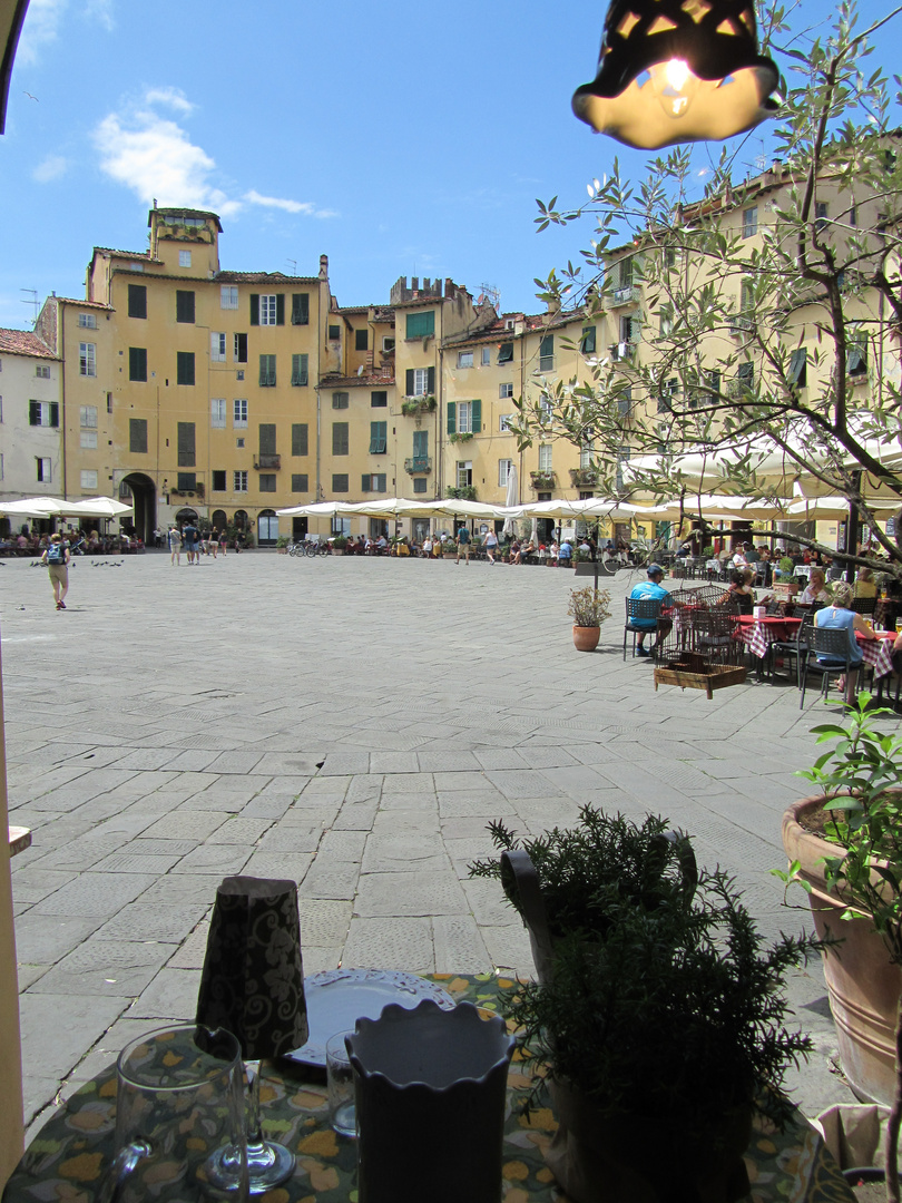 Lucca 2