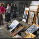 Lucca Flohmarkt :   Kunstexpertinnen