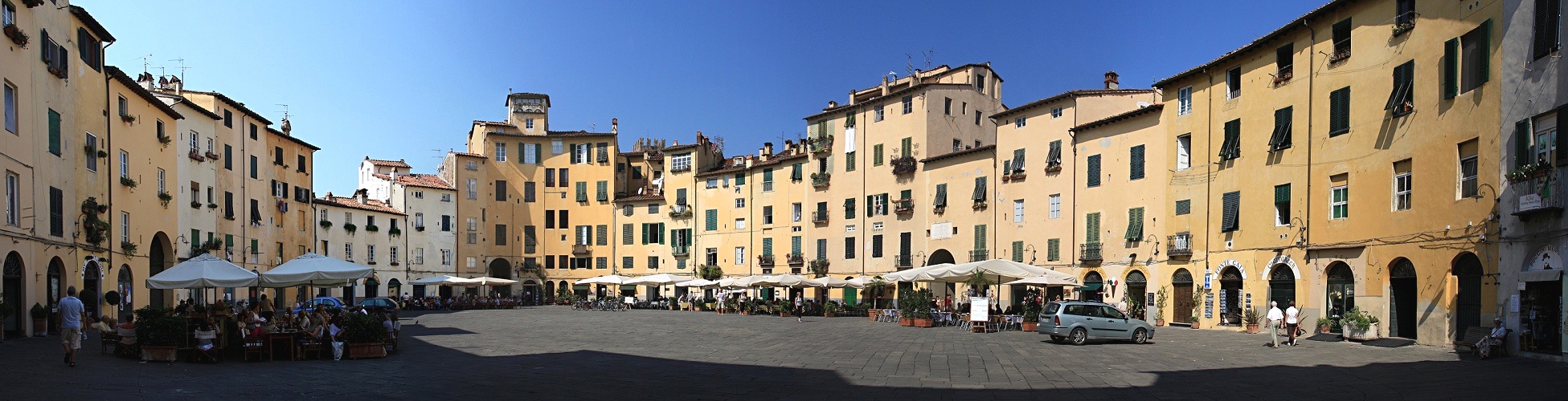 Lucca's schönster Platz ...