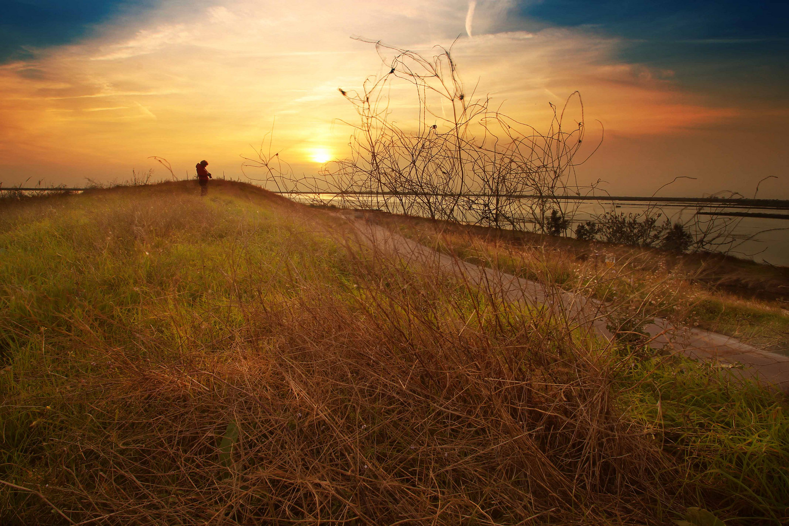 Luce al tramonto