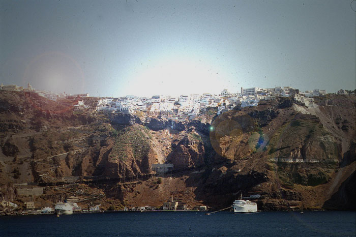 Luce su Santorini