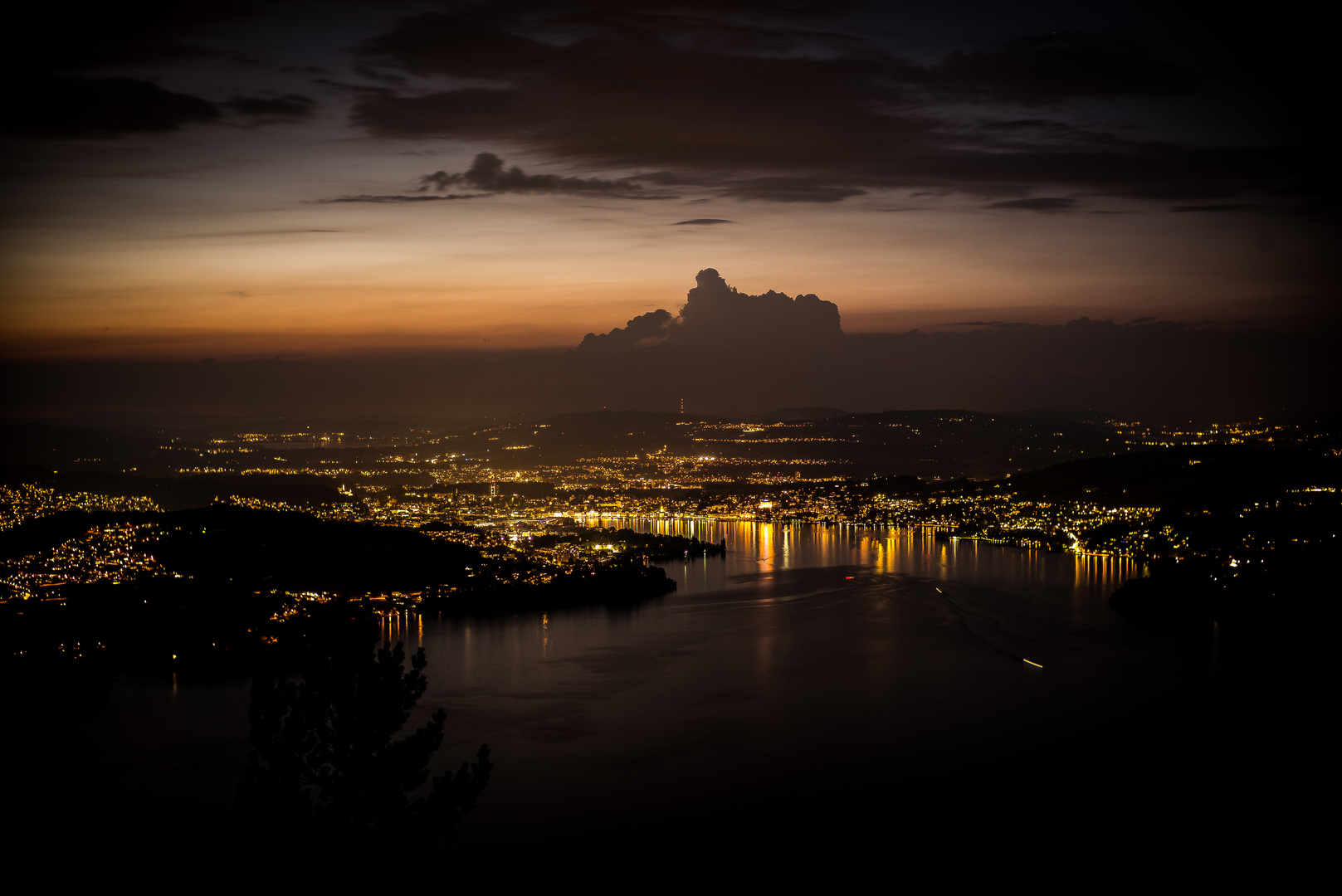 Lucerne by night