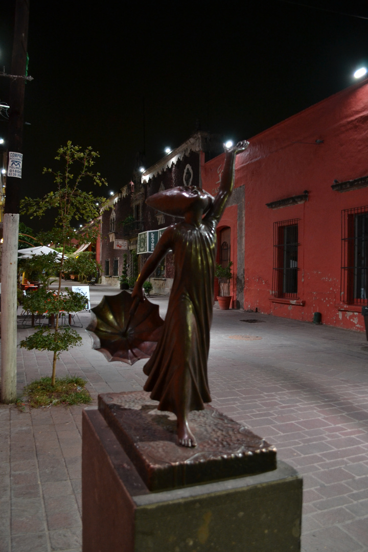 LUCES DE TLAQUEPAQUE