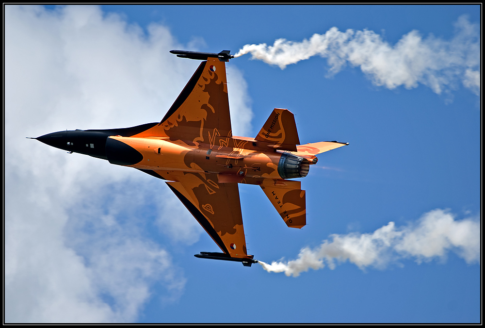 Luchtmachtdagen 09: KLu F-16 Demo-Team (2)