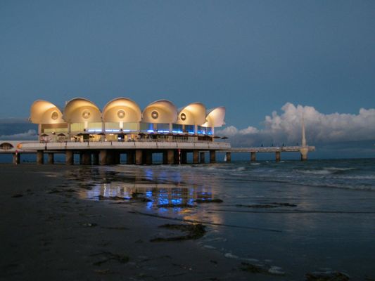 ..... luci alla Terrazza Mare ....