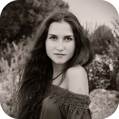 ....Lucía, siempre Lucía....