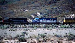 Lucky Shot ! Union Pacific UP#3300 Pulling for United Way, Cajon Area, CA