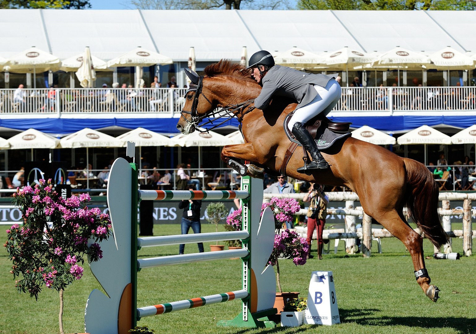 Ludger Beerbaum beim Mercedes-Benz Championat in Hamburg 2016