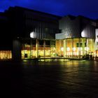 Ludwig Museum in Köln bei Dämmerung