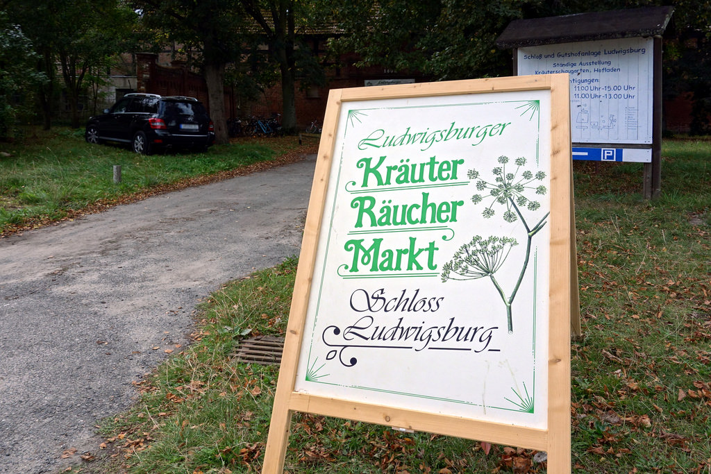 Ludwigsburger Kräuter Räucher Markt Schloß Ludwigsburg 2018