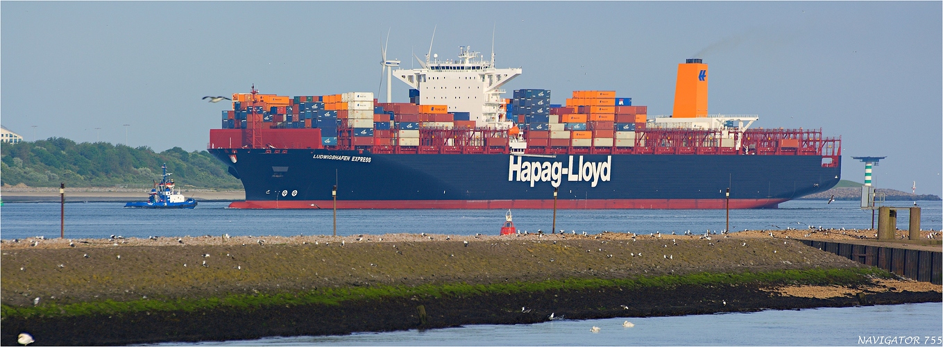 LUDWIGSHAFEN EXPRESS / Container Ship / Beerkanal / Europoort / Rotterdam.