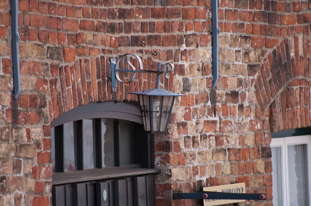 Lübeck - Außenlampe an Salzspeicher