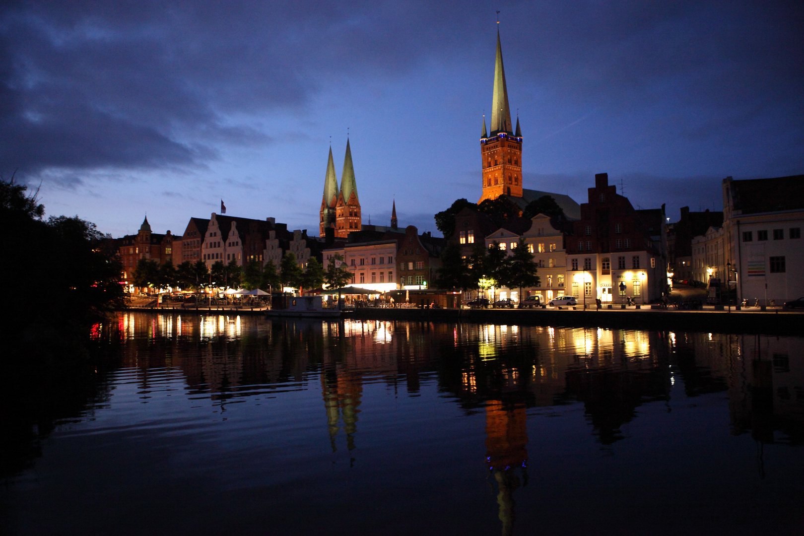 Lübeck bei Nacht