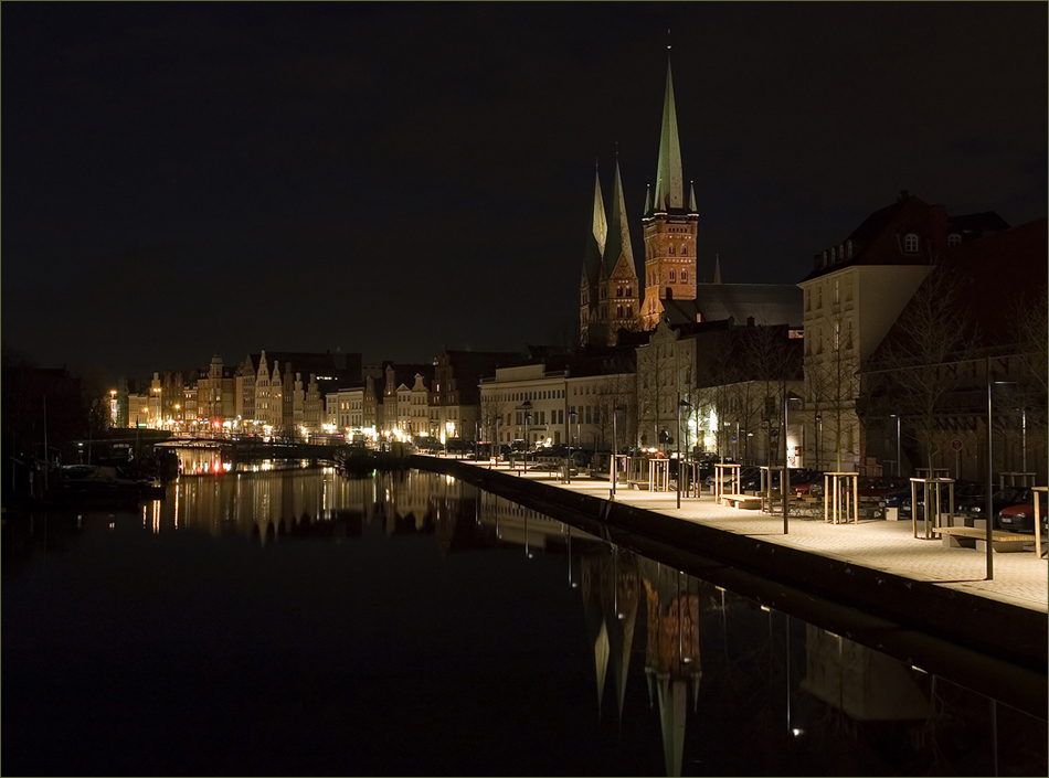 Lübeck bei Nacht