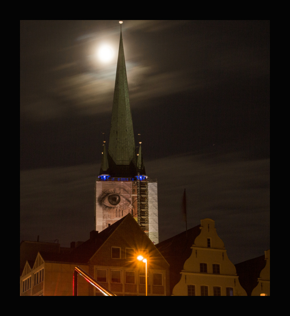 Lübeck bei Nacht Petrikirche