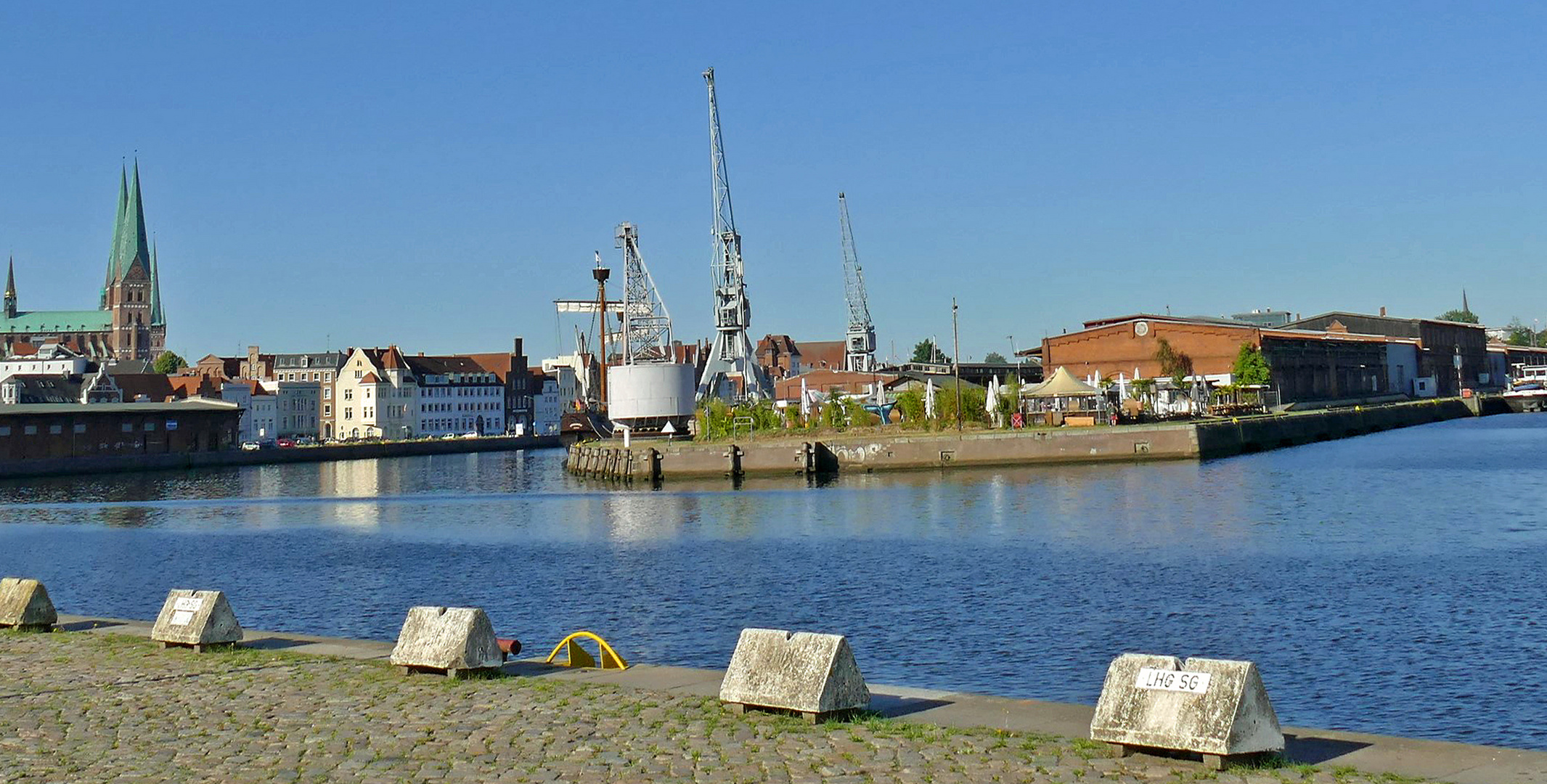 Lübeck - der Burgtorhafen