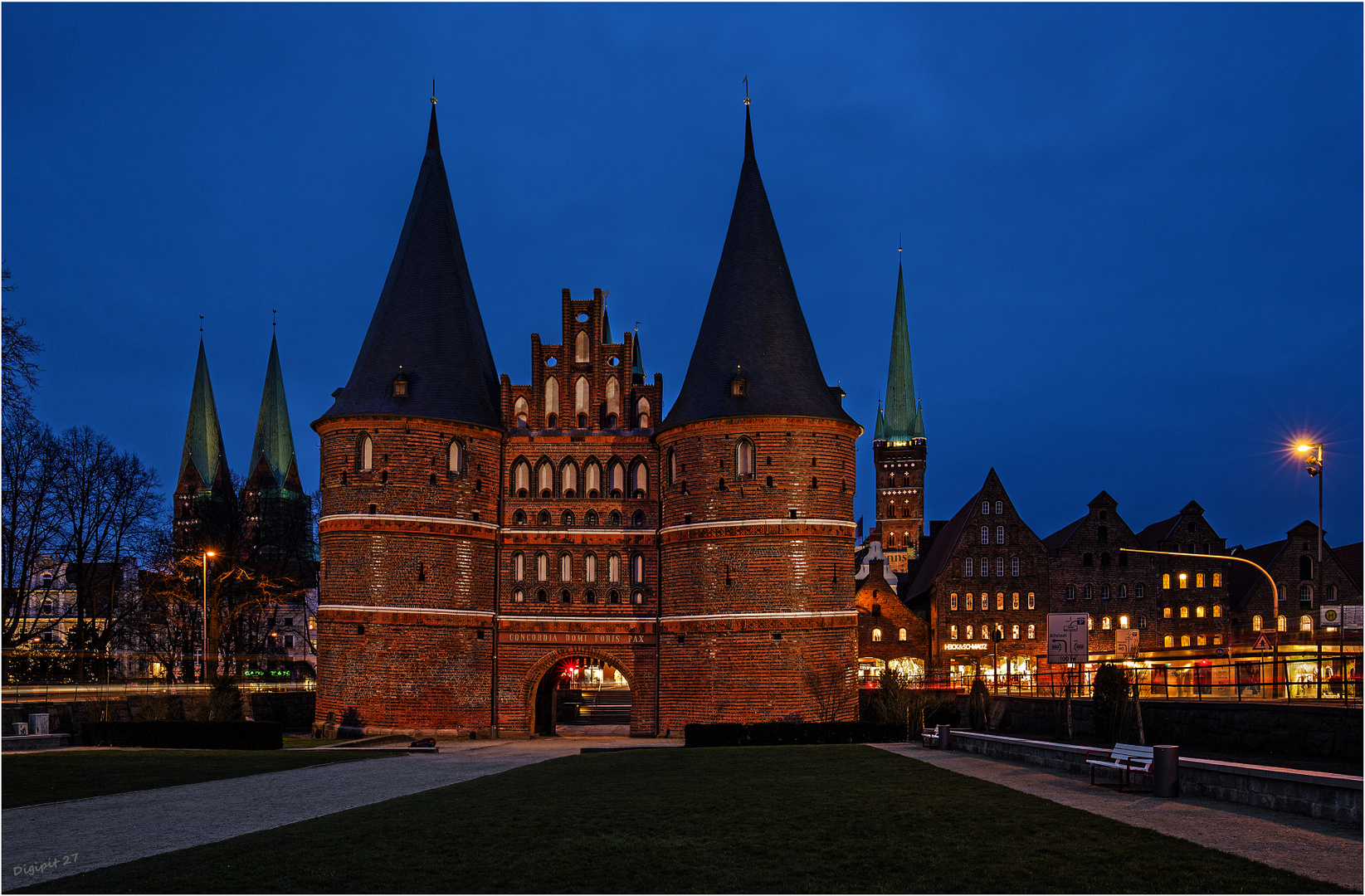 Lübeck Holstentor 2016-01