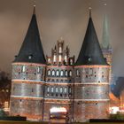 Lübeck Holstentor bei Nacht