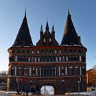 Lübeck im Winter 2021 am Holstentor.