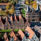 Lübeck mit Holstentor von Oben