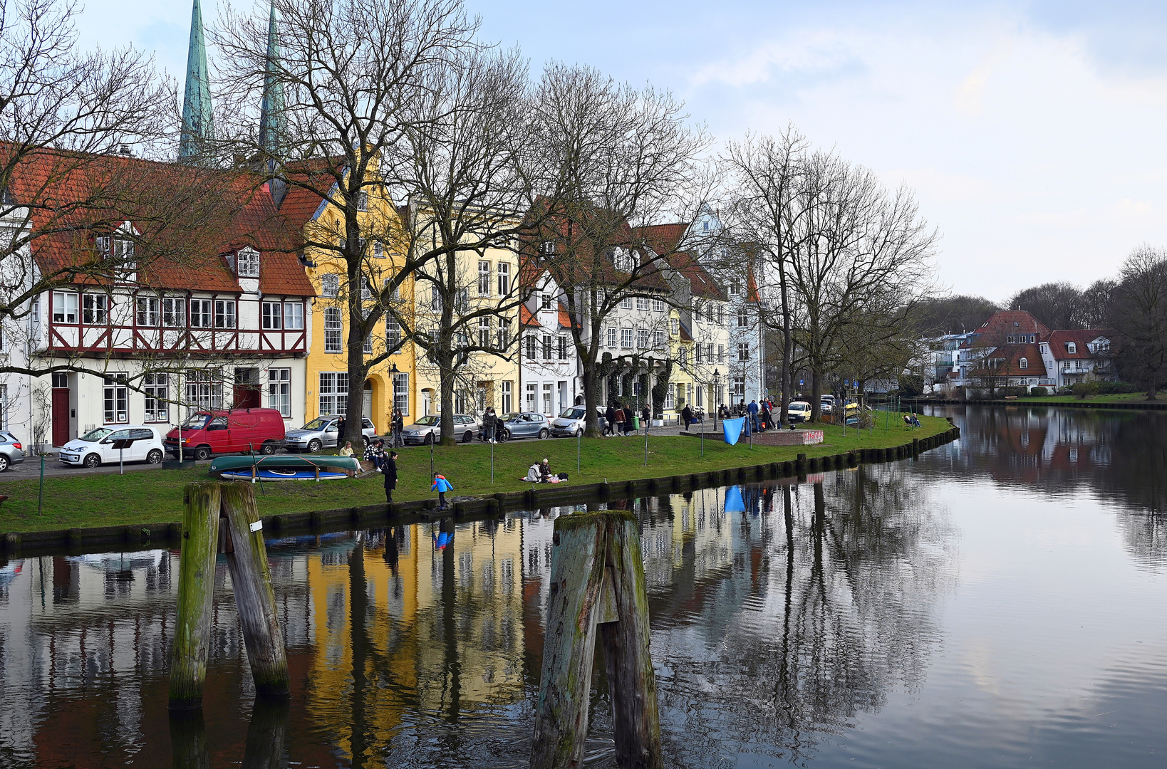 Lübeck wartet auf den Frühling an Ober- und Untertrave.