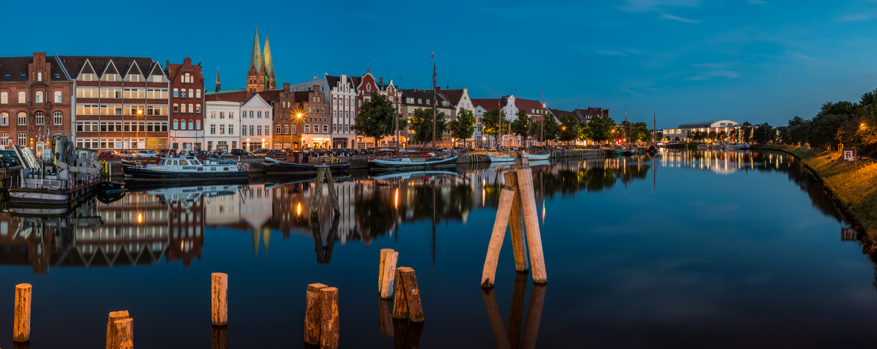 Lübeck_Blaue Stunde