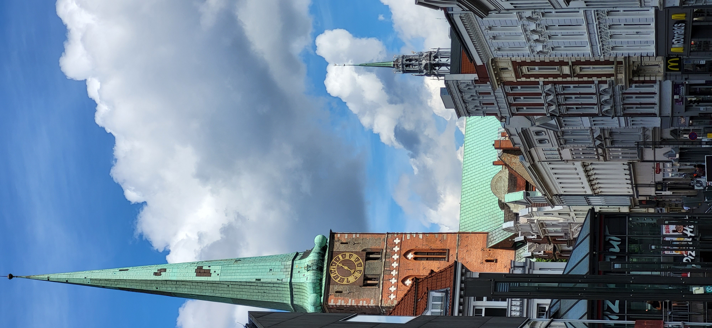 Lübecker Altstadt - Wolkenspiel