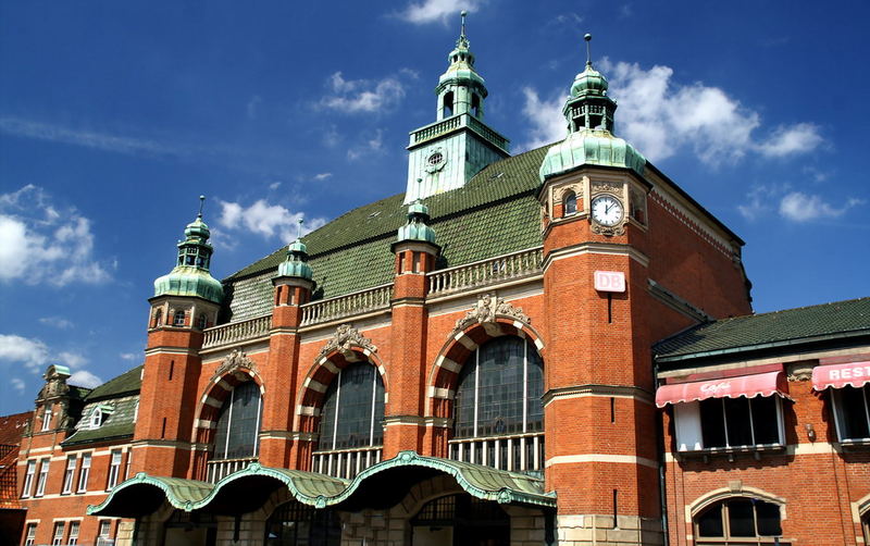 Lübecker Bahnhof 1