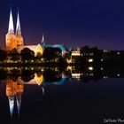 Lübecker Dom bei Nacht in Lübeck