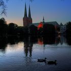 Lübecker Dom zur »Blauen Stunde«