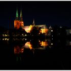 Lübecker Dom zur Nacht