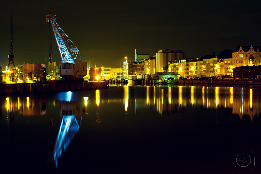 Lübecker Hafen bei Nacht