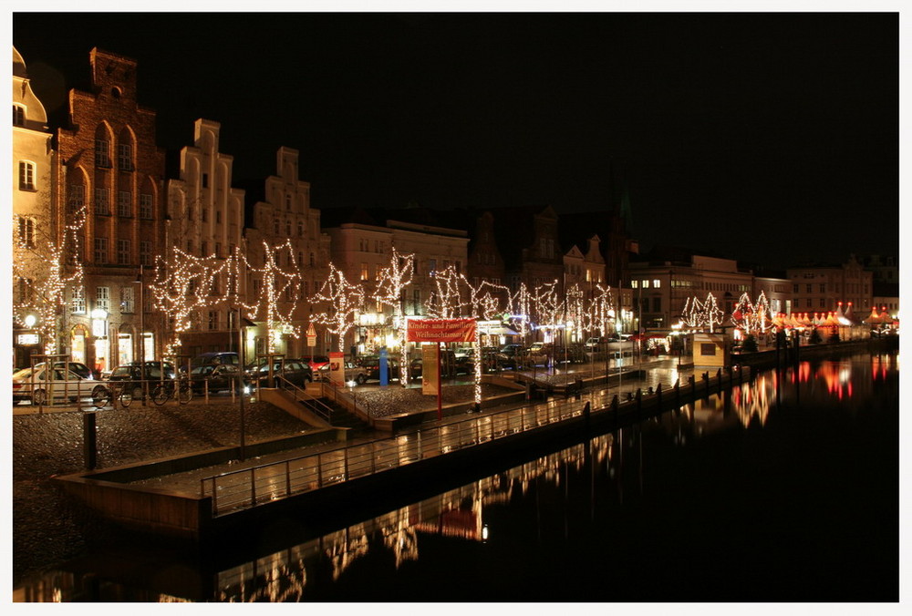 Lübecker Weihnachtsmarkt an der Obertrave