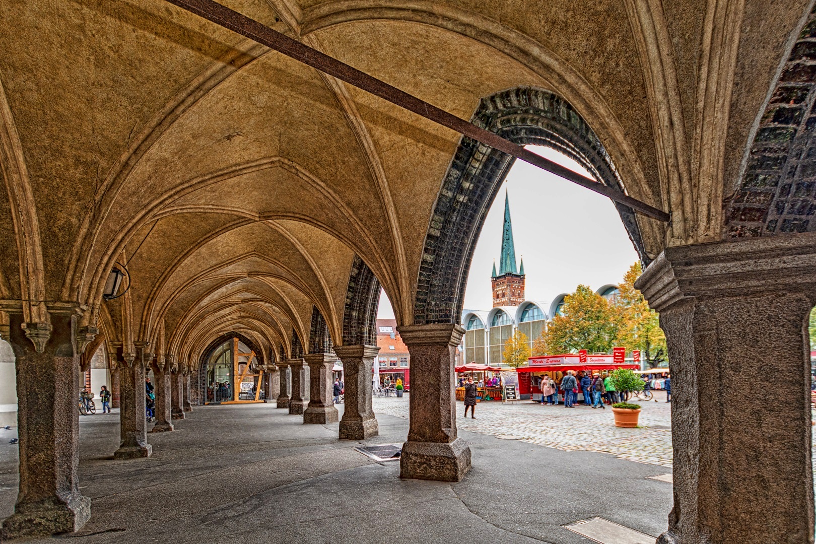 Lübeck`s Markt und Stadtverwaltung Foto & Bild architektur
