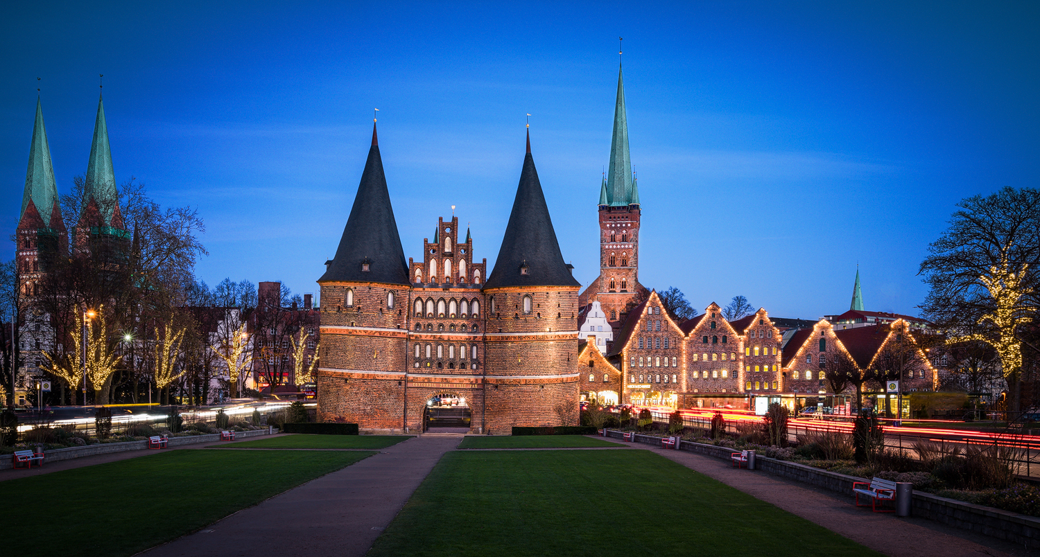 Lübecks Panorama zur Weihnachtszeit