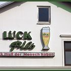 Lück muß der Mensch haben