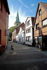 Lüdinghausen (Münsterland) in der Fußgängerzone mit Blick auf St. Felizitas