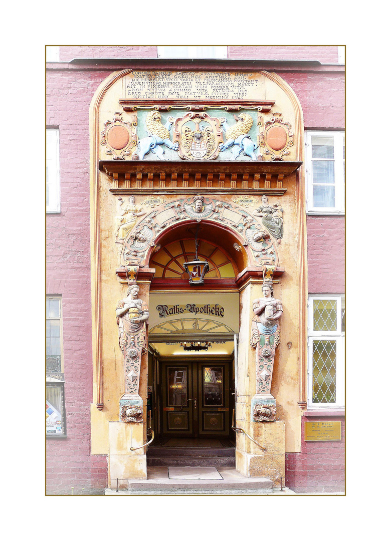 Lüneburg - Portal Ratsapotheke