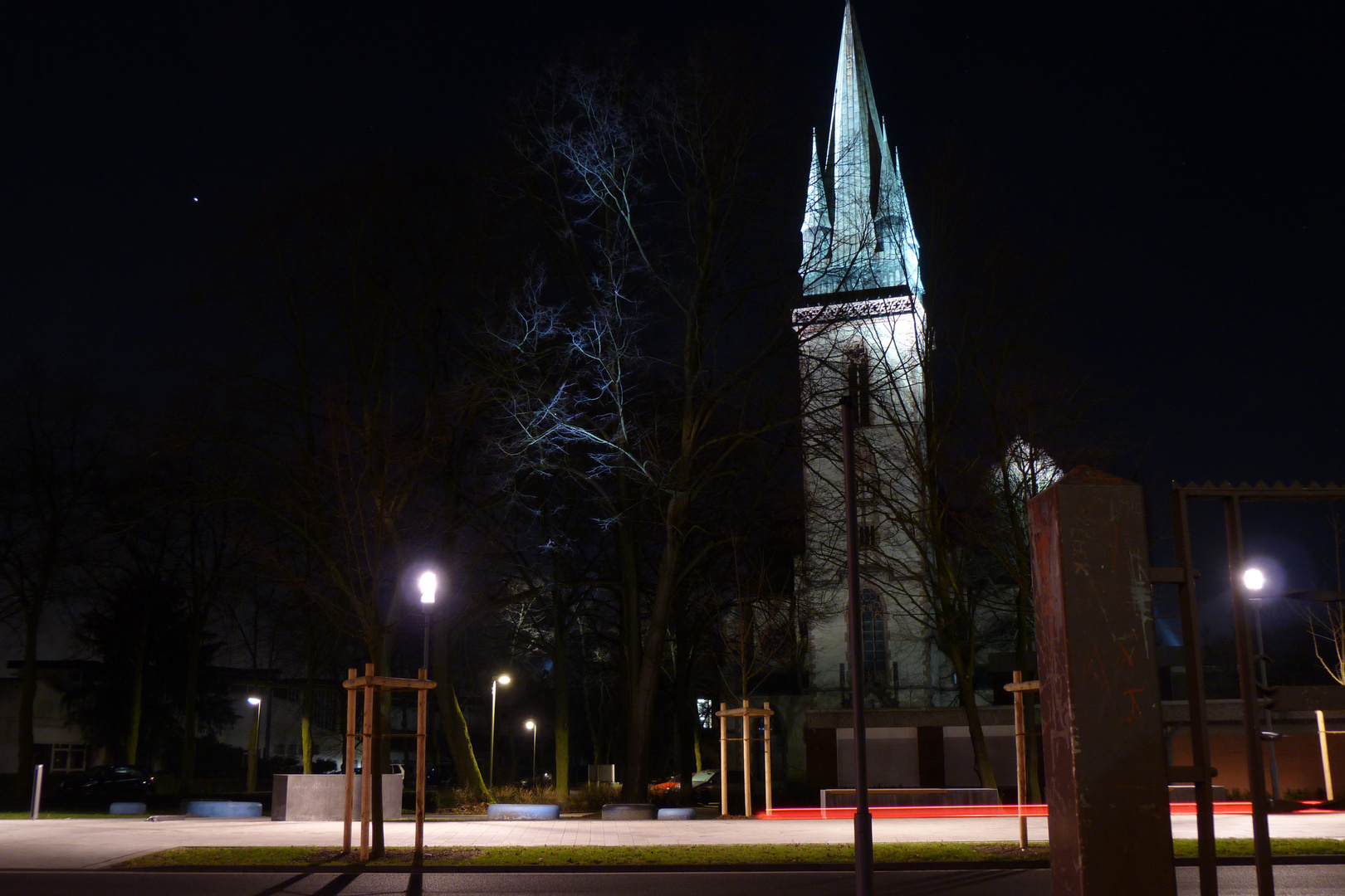 Lünen Herz Jesu Kirche bei Nacht