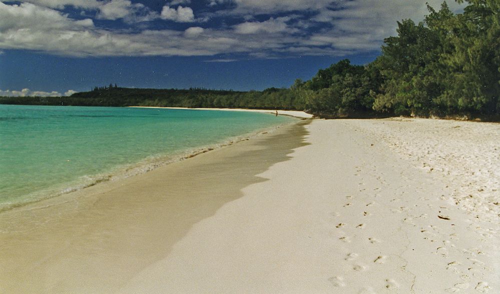 LUENGONI BEACH LIFOU