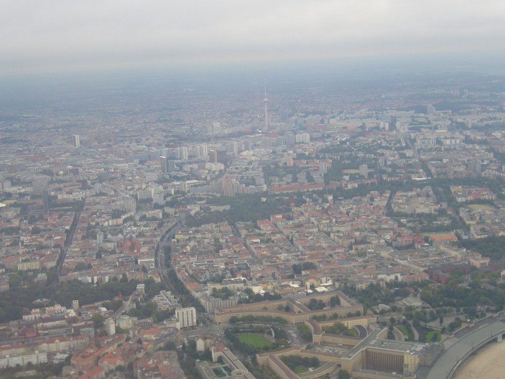 Luftaufnahme Berlin Aus Ltu A330 Foto Bild Luftfahrt Passagiermaschinen Verkehr Fahrzeuge Bilder Auf Fotocommunity