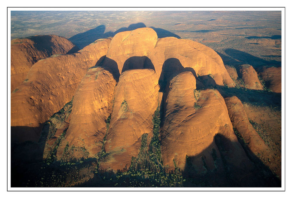 Luftaufnahme der Kata Tjuta / Olgas