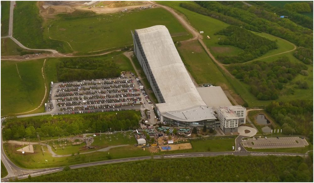 Luftaufnahme Skihalle Neuss - allrounder winterworld