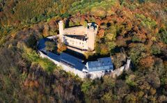 Luftaufnahme vom Schloss Auerbach