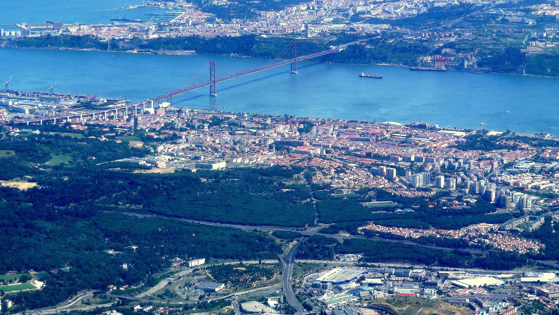 Luftaufnahme von Lissabon, Ponte 25 de Abril